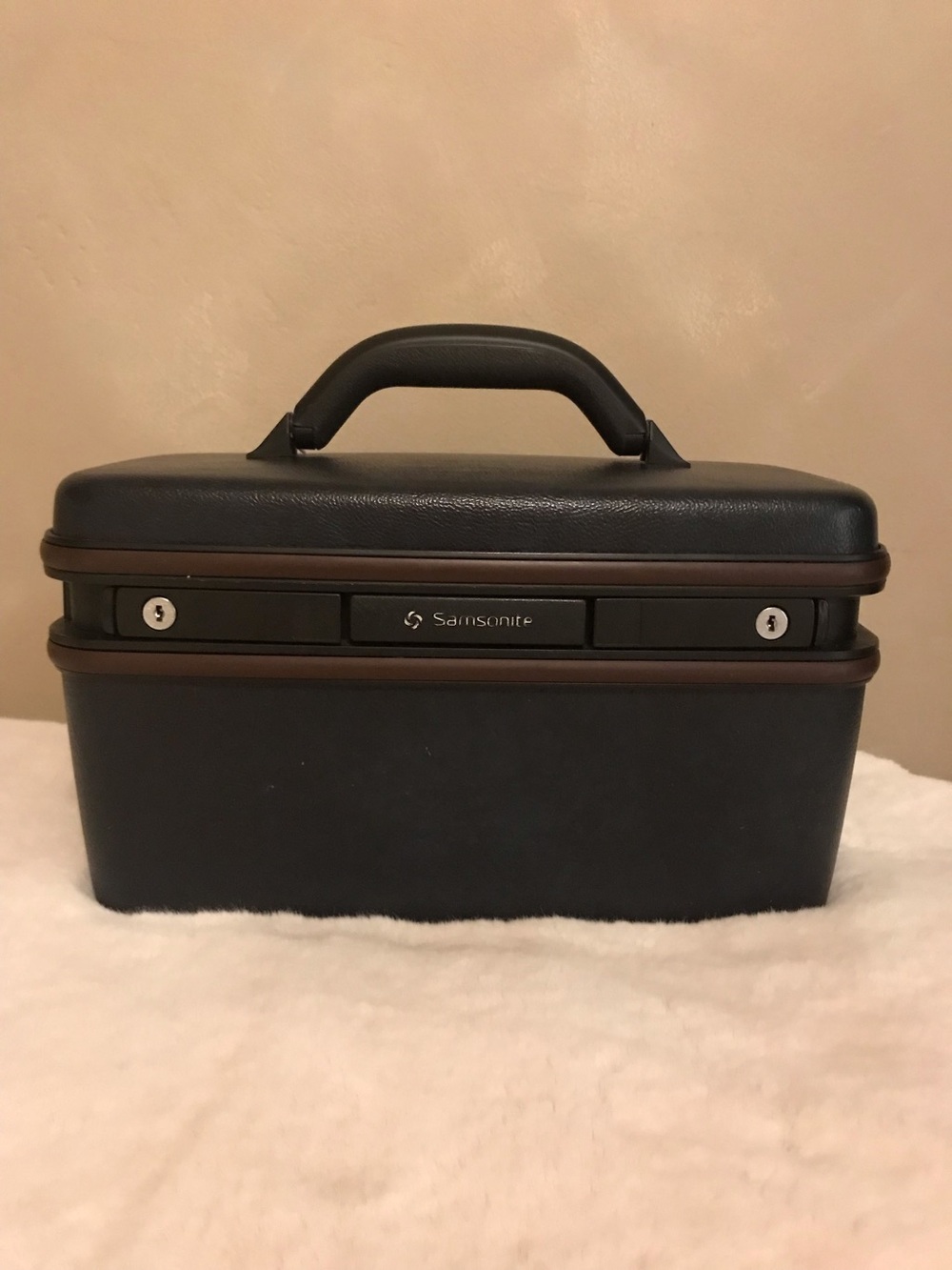 Vintage Samsonite Black Train Carry On Hardcase